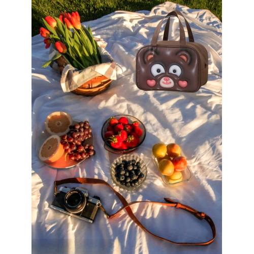 Geanta Frigorifica pentru copii, cu Desene Animate 3D, 27.5x18x20 cm, Model Ursulet, Maro